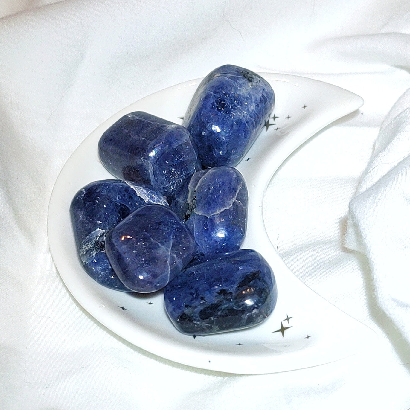 Iolite polished tumble stone